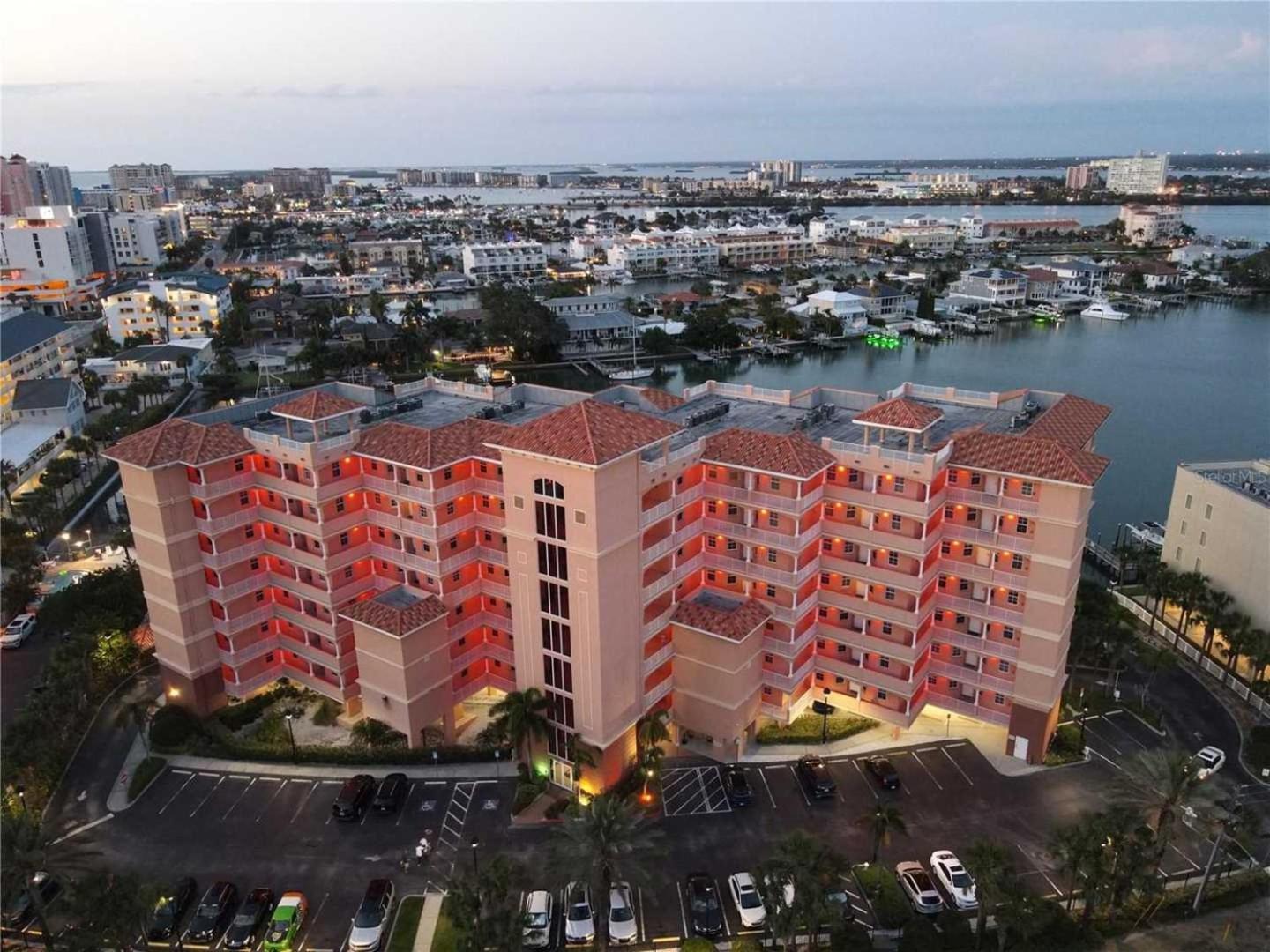 Luxury 5 Star Condominium Water Front 3 Beds 2 Bath Pool Hot-Tub Beach And City Views Clearwater Beach Esterno foto